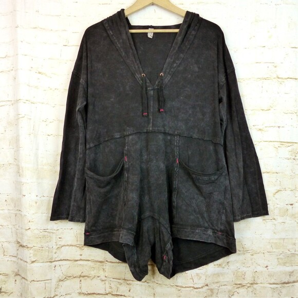 Free People Intimately Just Be Chill Romper Women XS Black Hooded Big Pockets - Picture 4 of 14